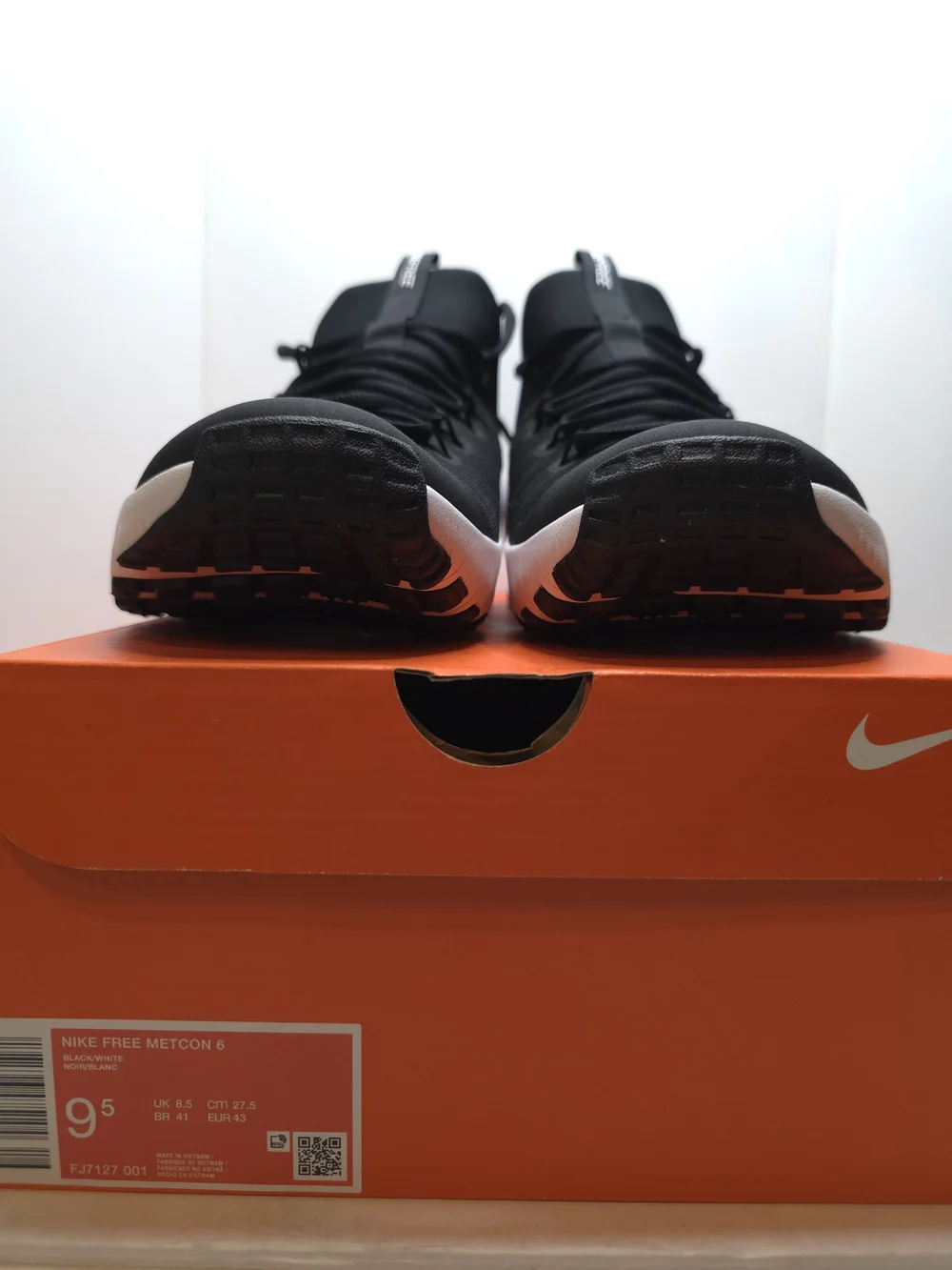 Nike Free Metcon 6 Black White MENS SIZE 9.5 FJ7127-001